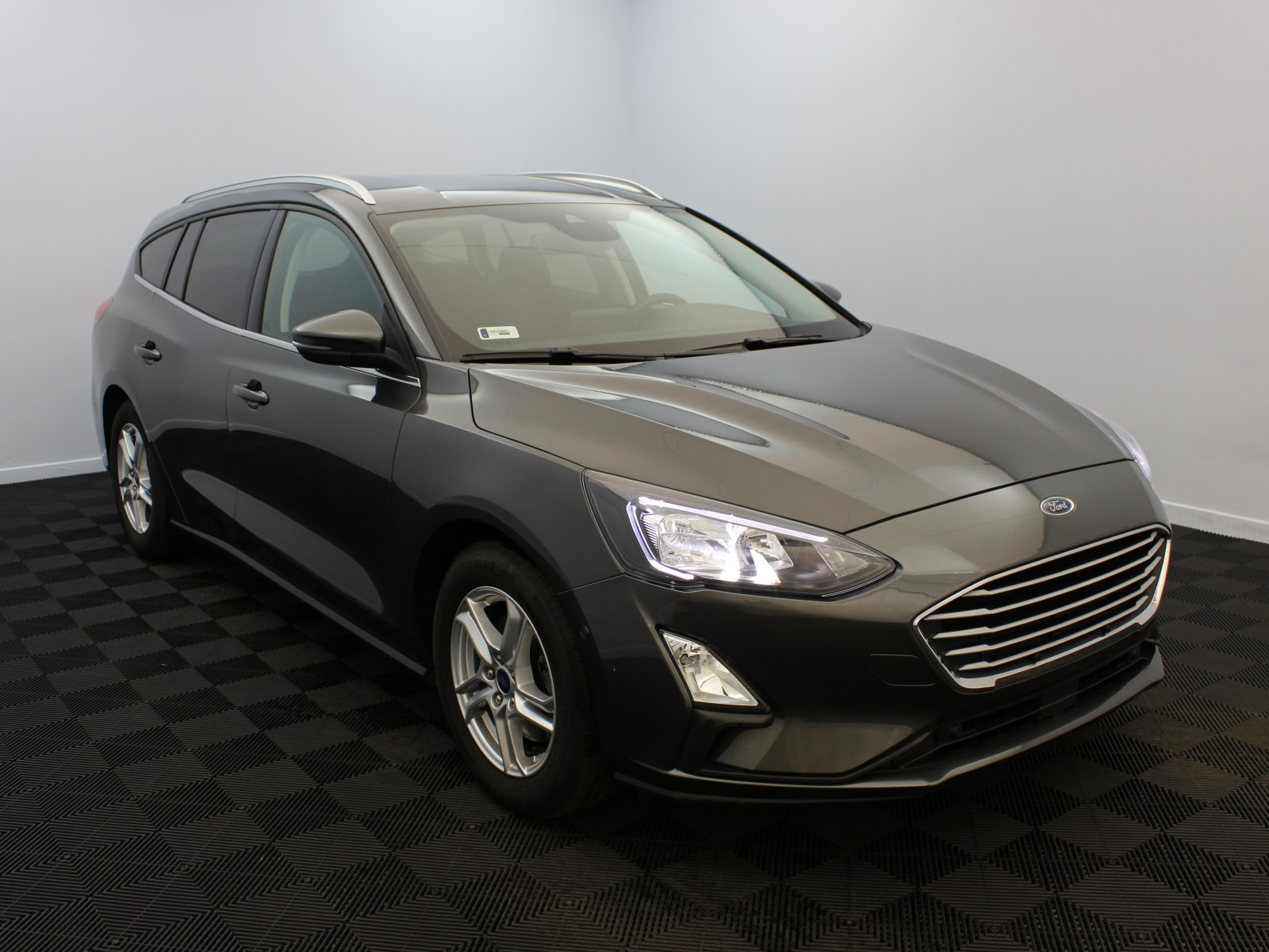 FORD - FOCUS SW - #181729 - 1