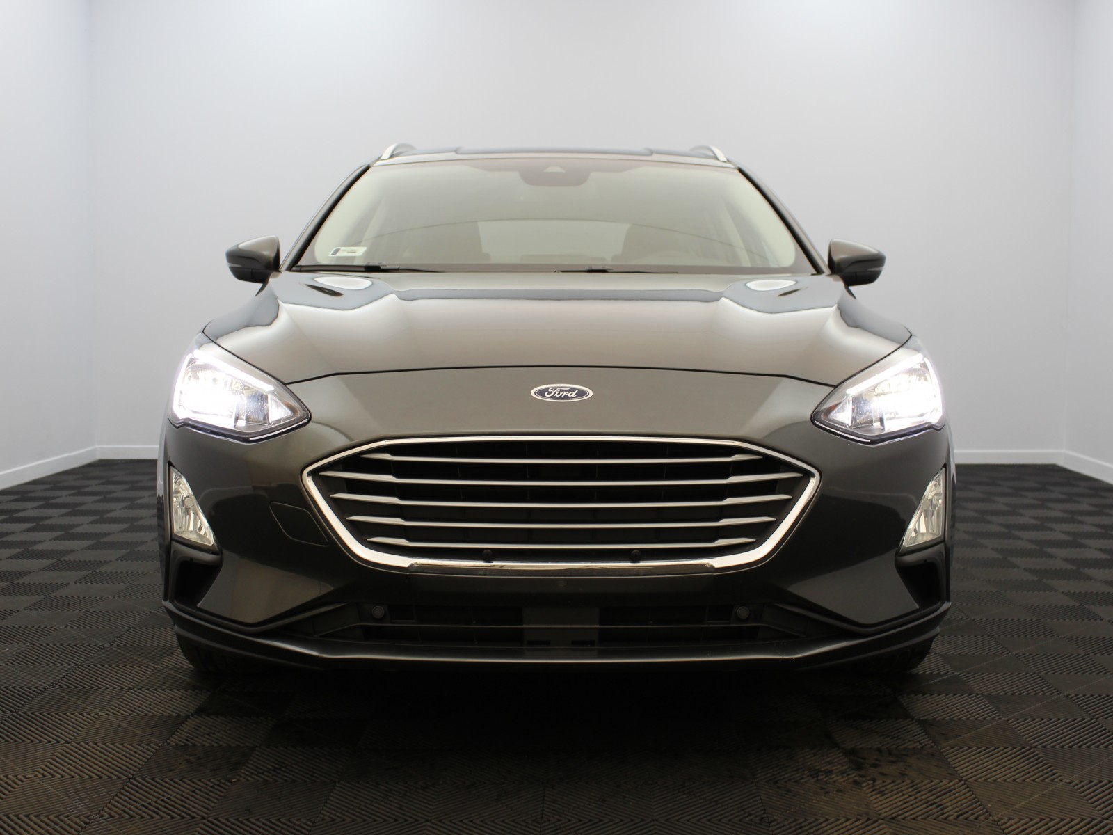 FORD - FOCUS SW - #181729 - 4