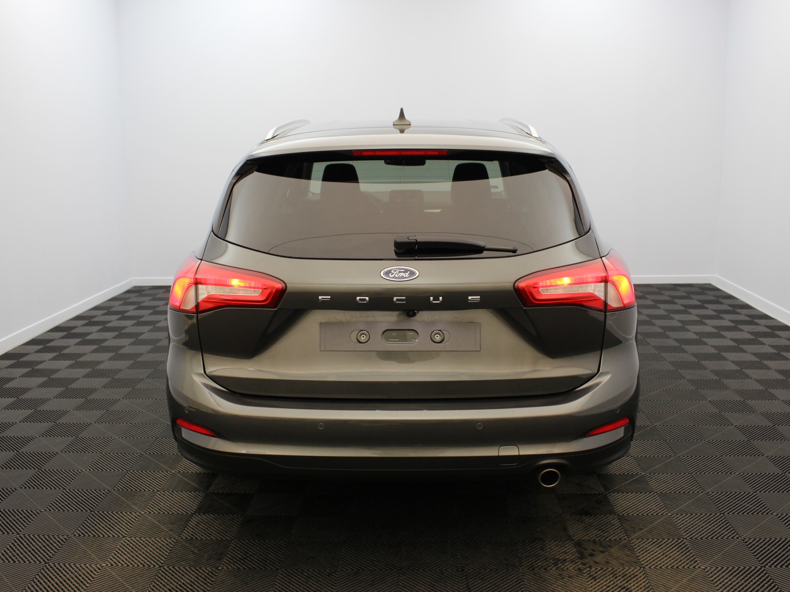 FORD - FOCUS SW - #181729 - 5