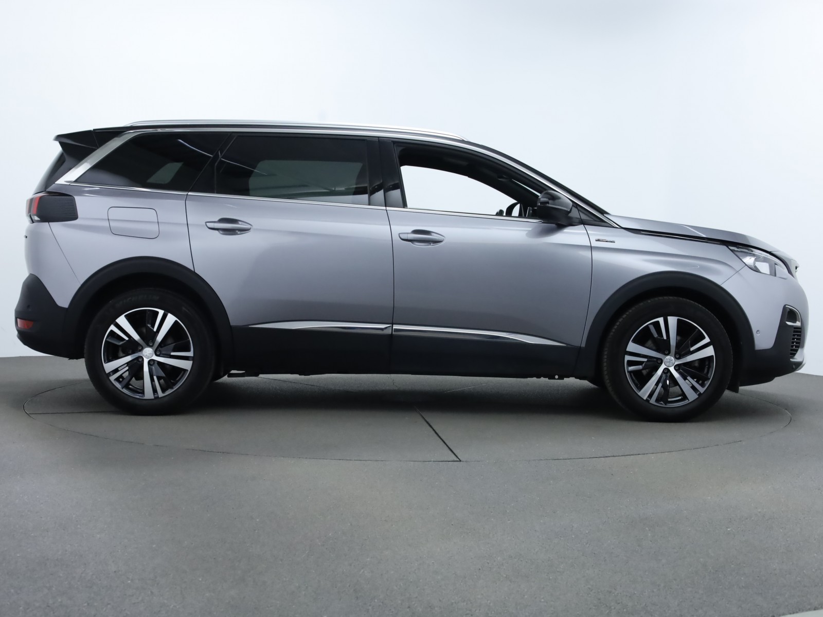 PEUGEOT - 5008 - #182077 - 4