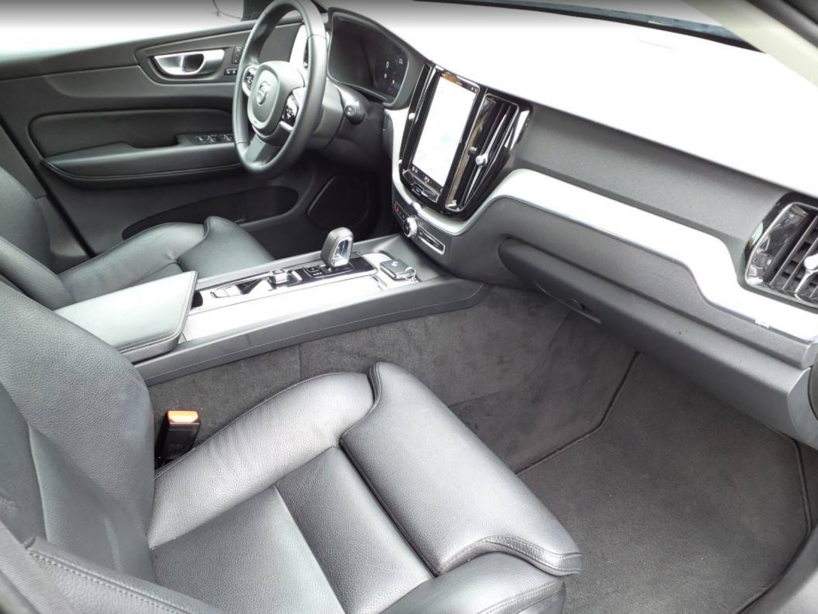 VOLVO - XC60 - #847570 - 4