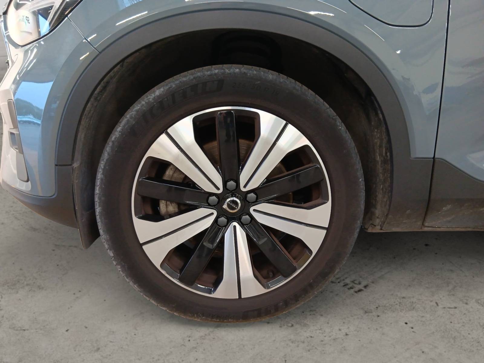 VOLVO - XC40 - #839918 - 6