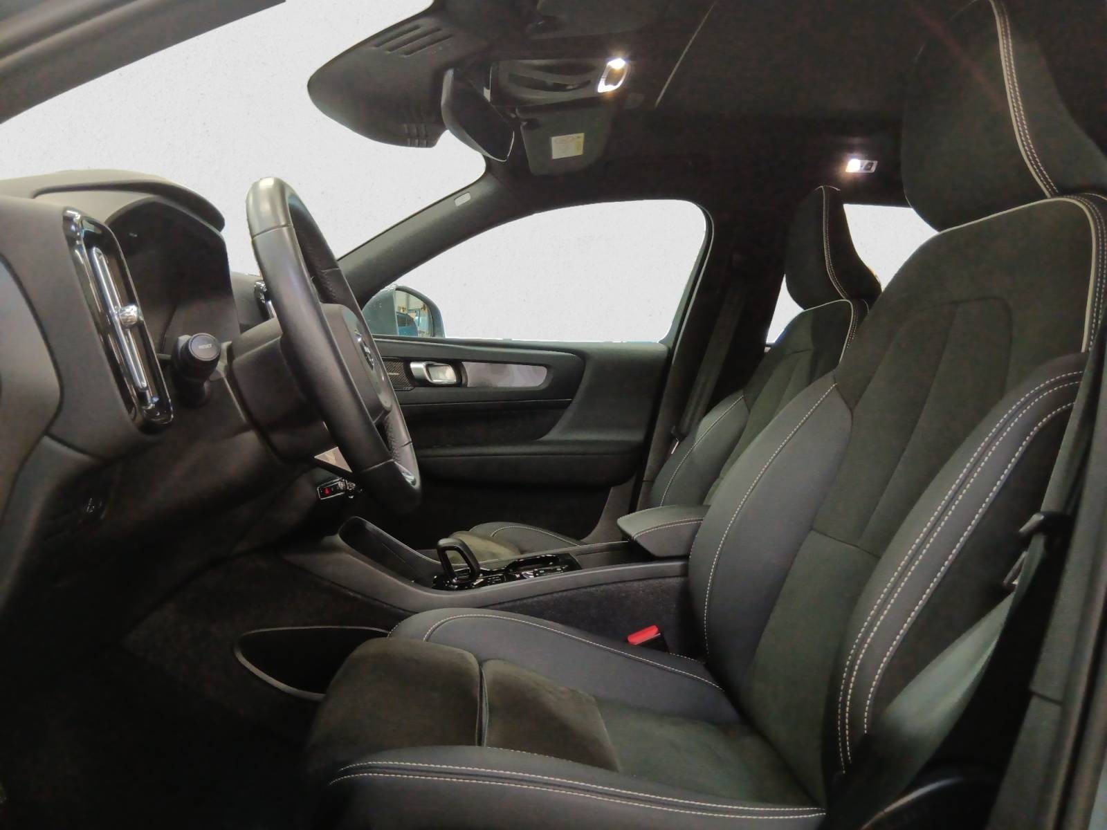 VOLVO - XC40 - #839918 - 7