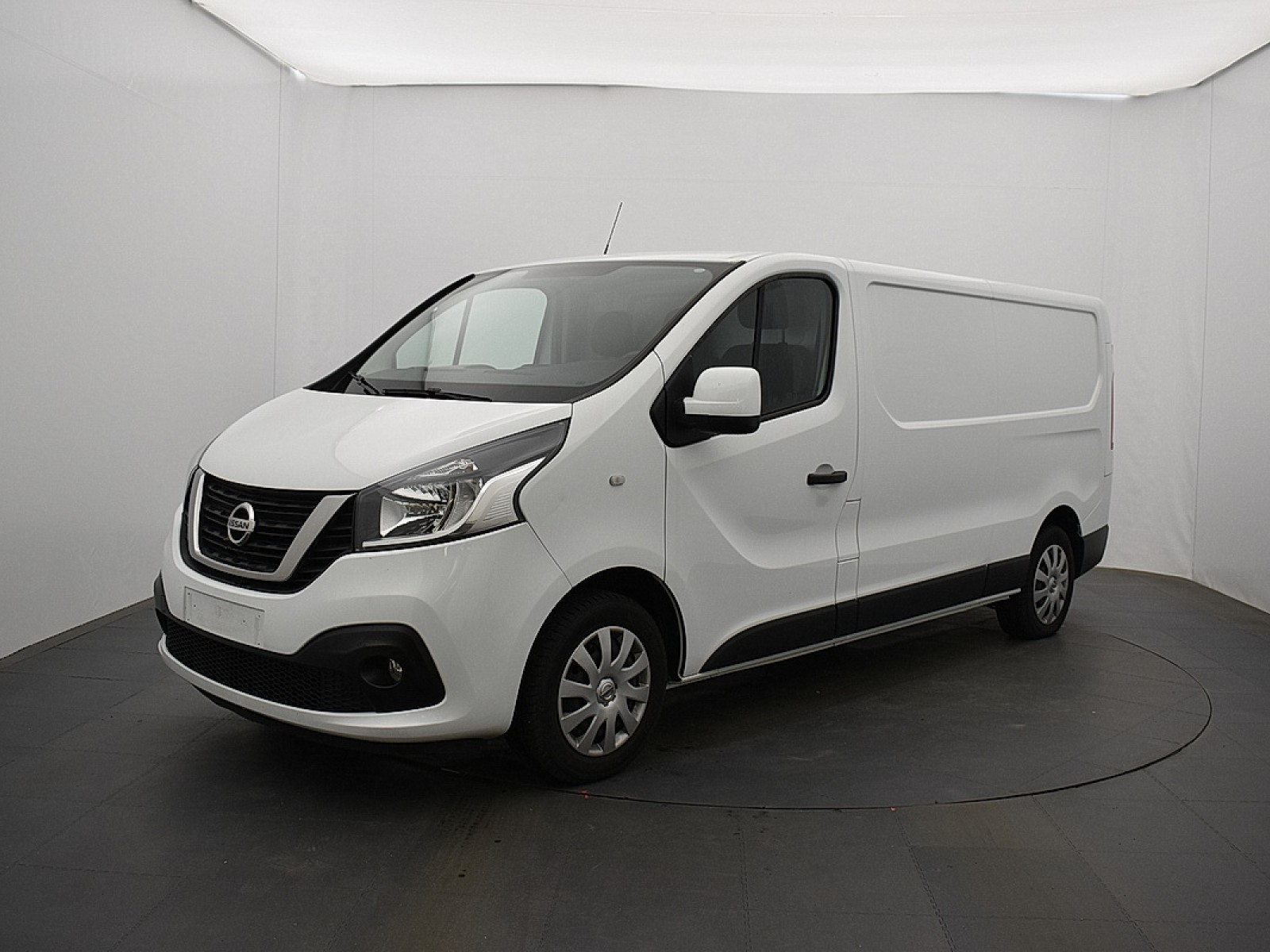 NISSAN - NV300 FOURGON - #181832 - 0