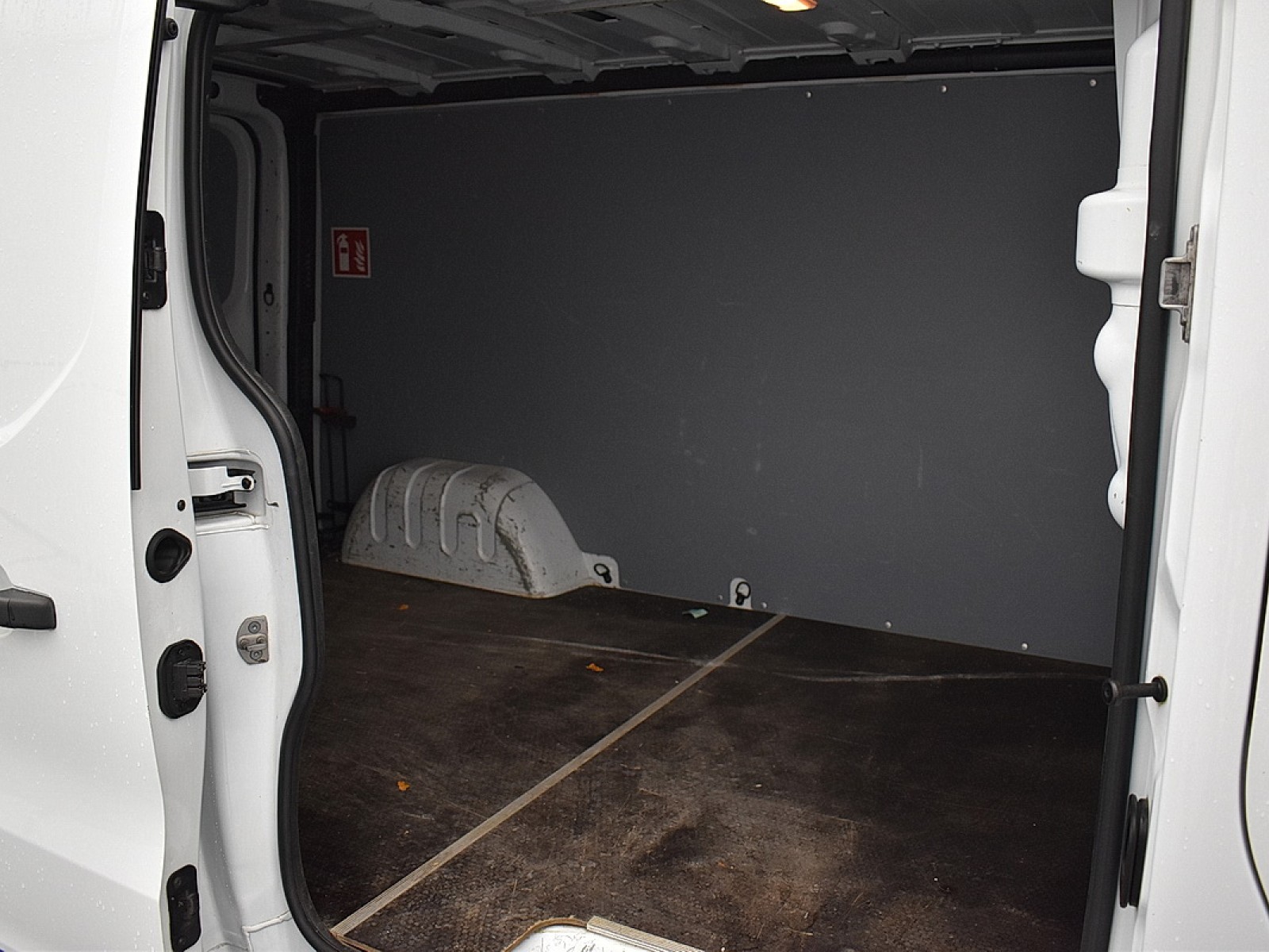 NISSAN - NV300 FOURGON - #181832 - 8