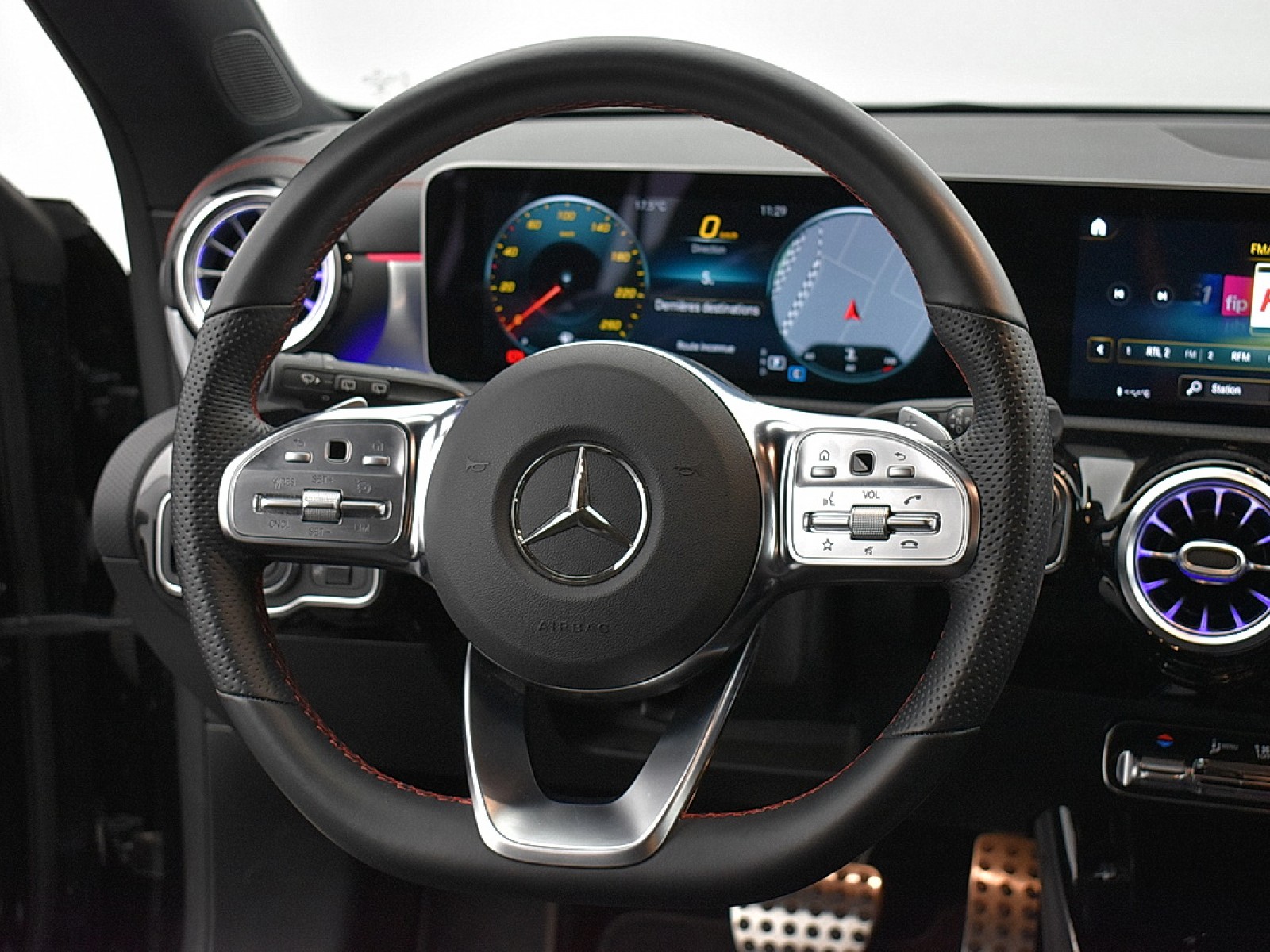 MERCEDES - CLA SHOOTING BRAKE - #181753 - 10