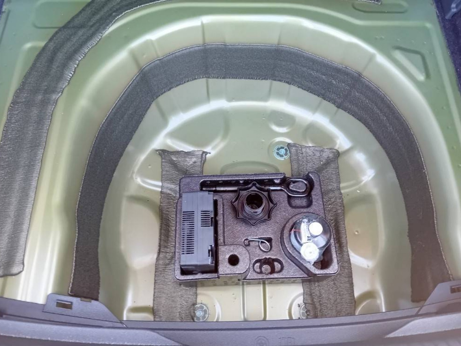 VOLKSWAGEN - TAIGO - #848144 - 7