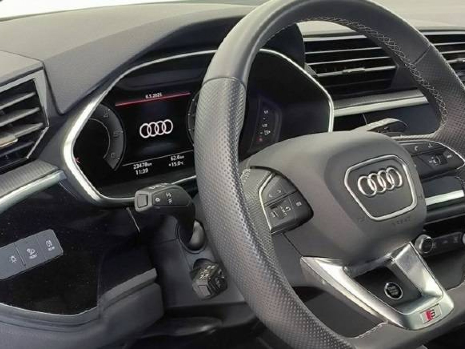 AUDI - Q3 - #848109 - 3