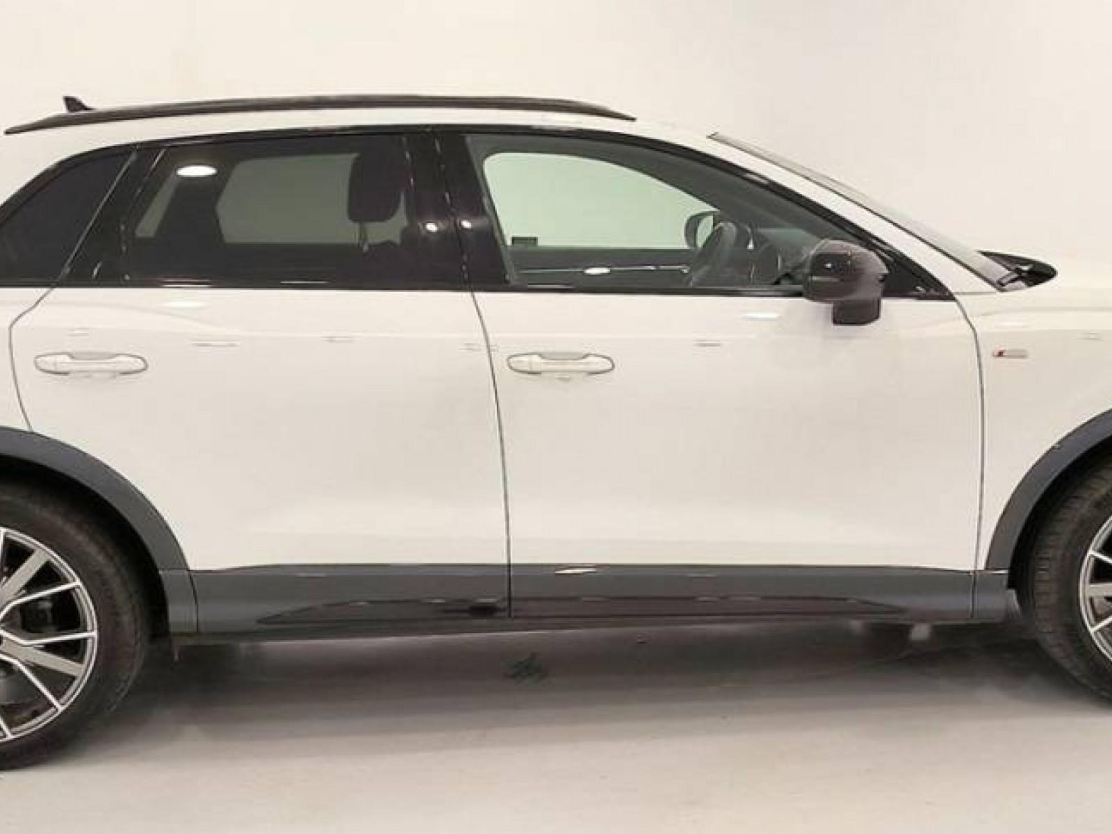 AUDI - Q3 - #848239 - 4