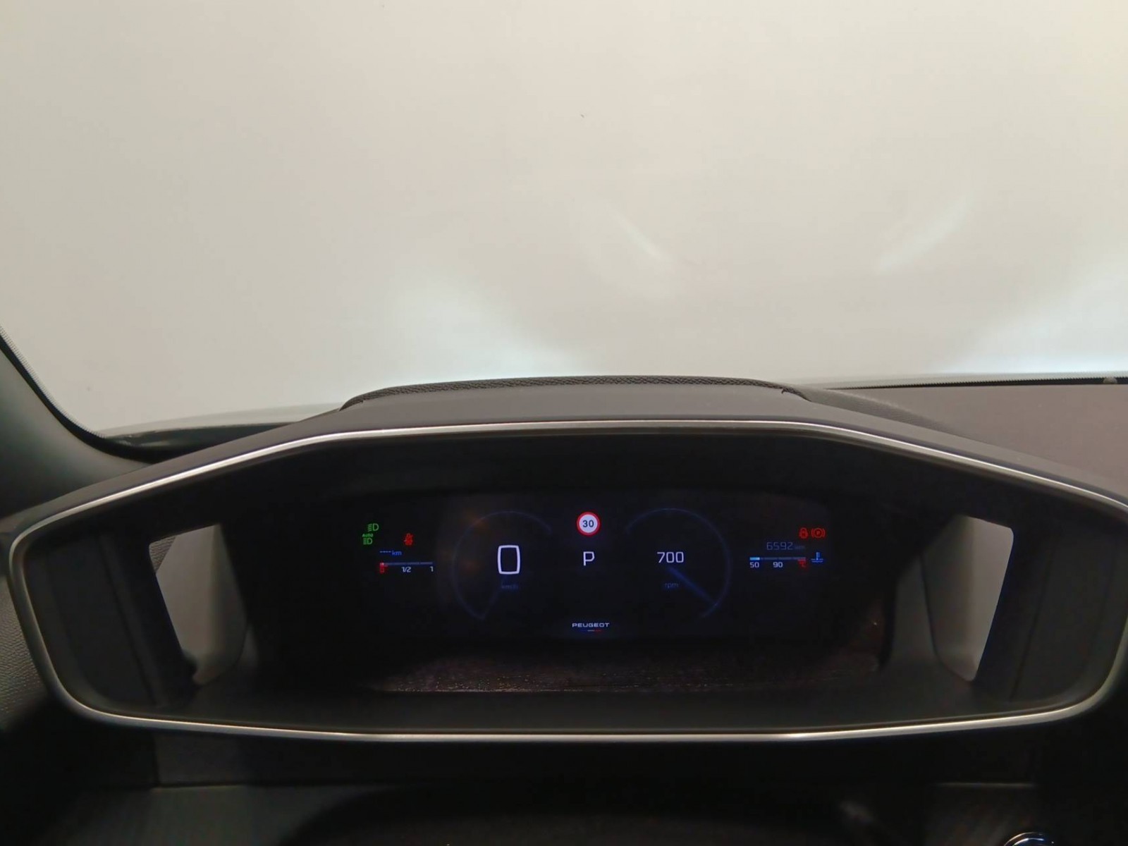 PEUGEOT - 2008 - #832482 - 9