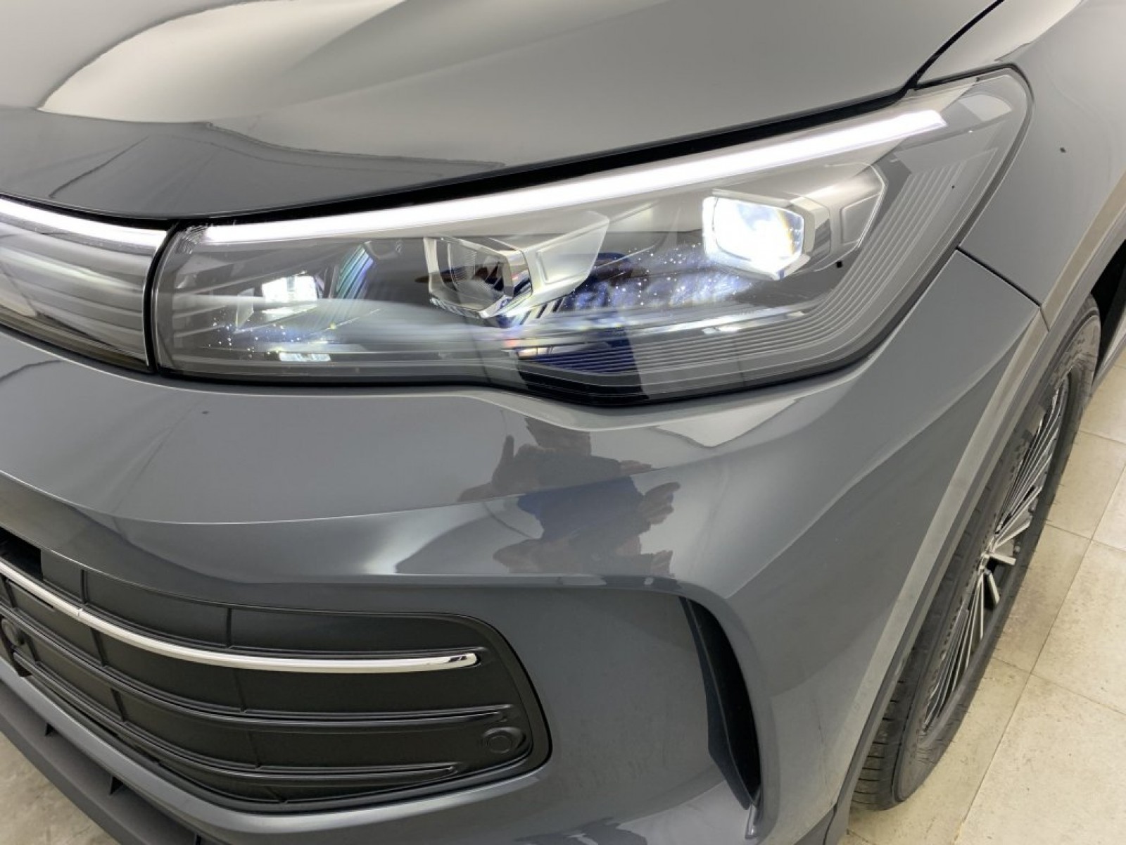 VOLKSWAGEN - TIGUAN NOUVEAU - #848842 - 29