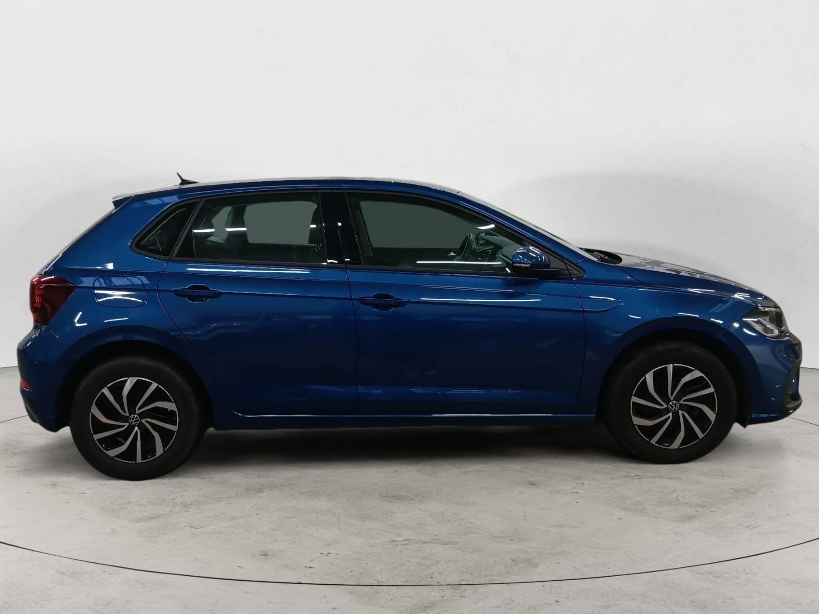 VOLKSWAGEN - POLO - #842755 - 5