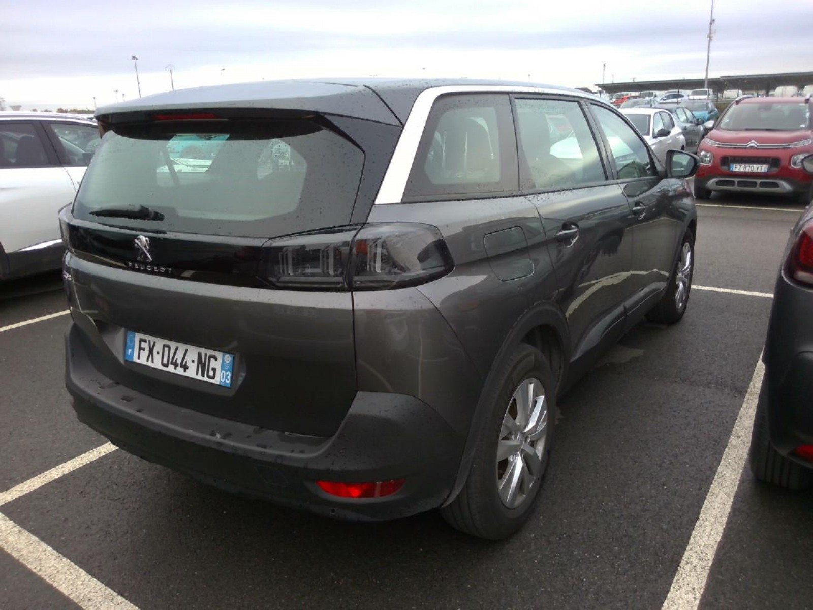 PEUGEOT - 5008 - #182085 - 3