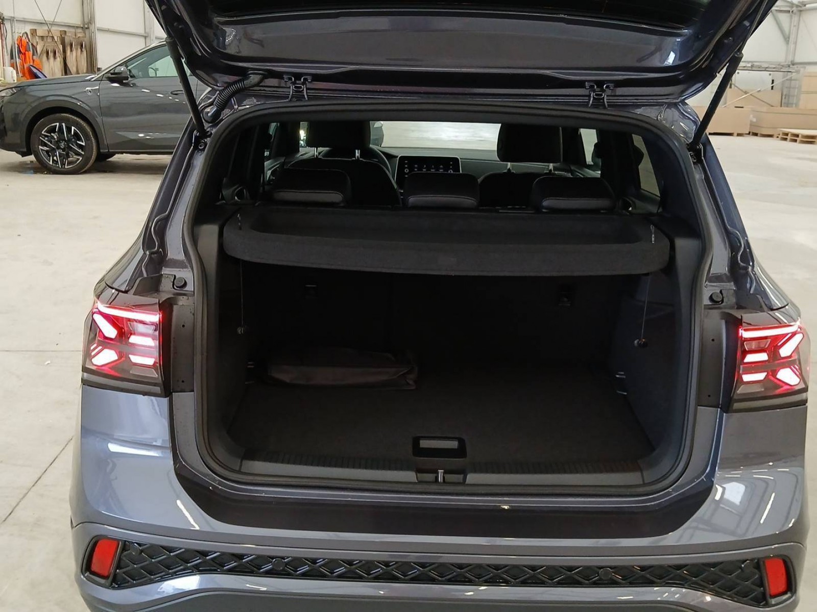 VOLKSWAGEN - T-CROSS - #735332 - 12