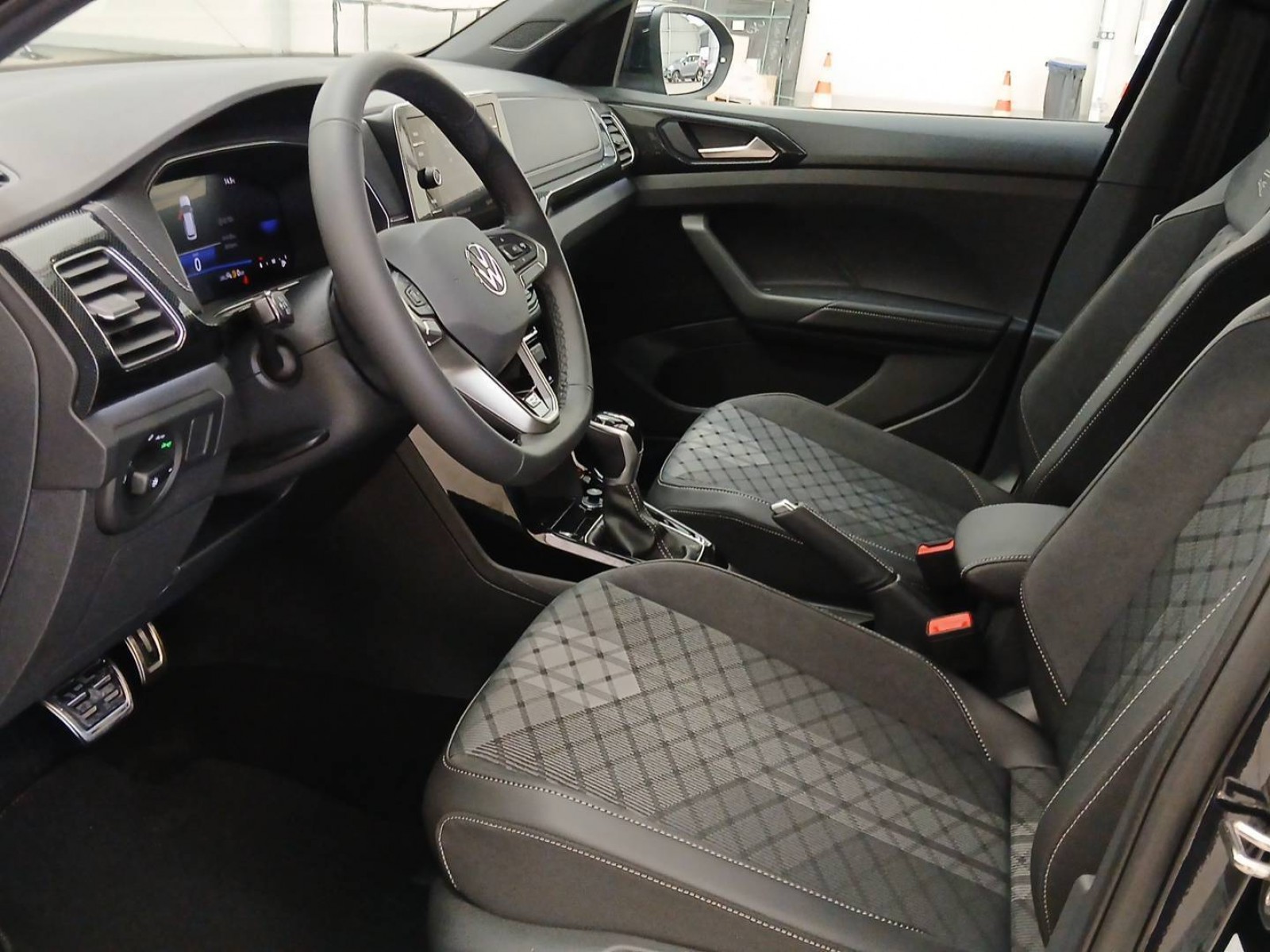 VOLKSWAGEN - T-CROSS - #735328 - 7