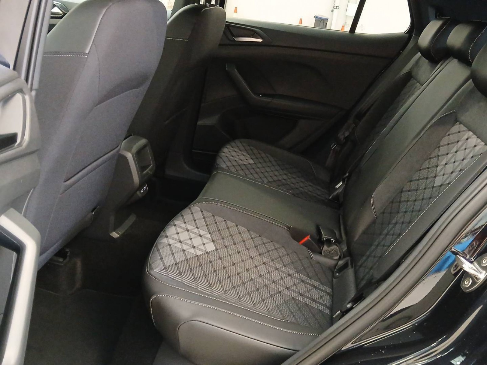 VOLKSWAGEN - T-CROSS - #735328 - 8