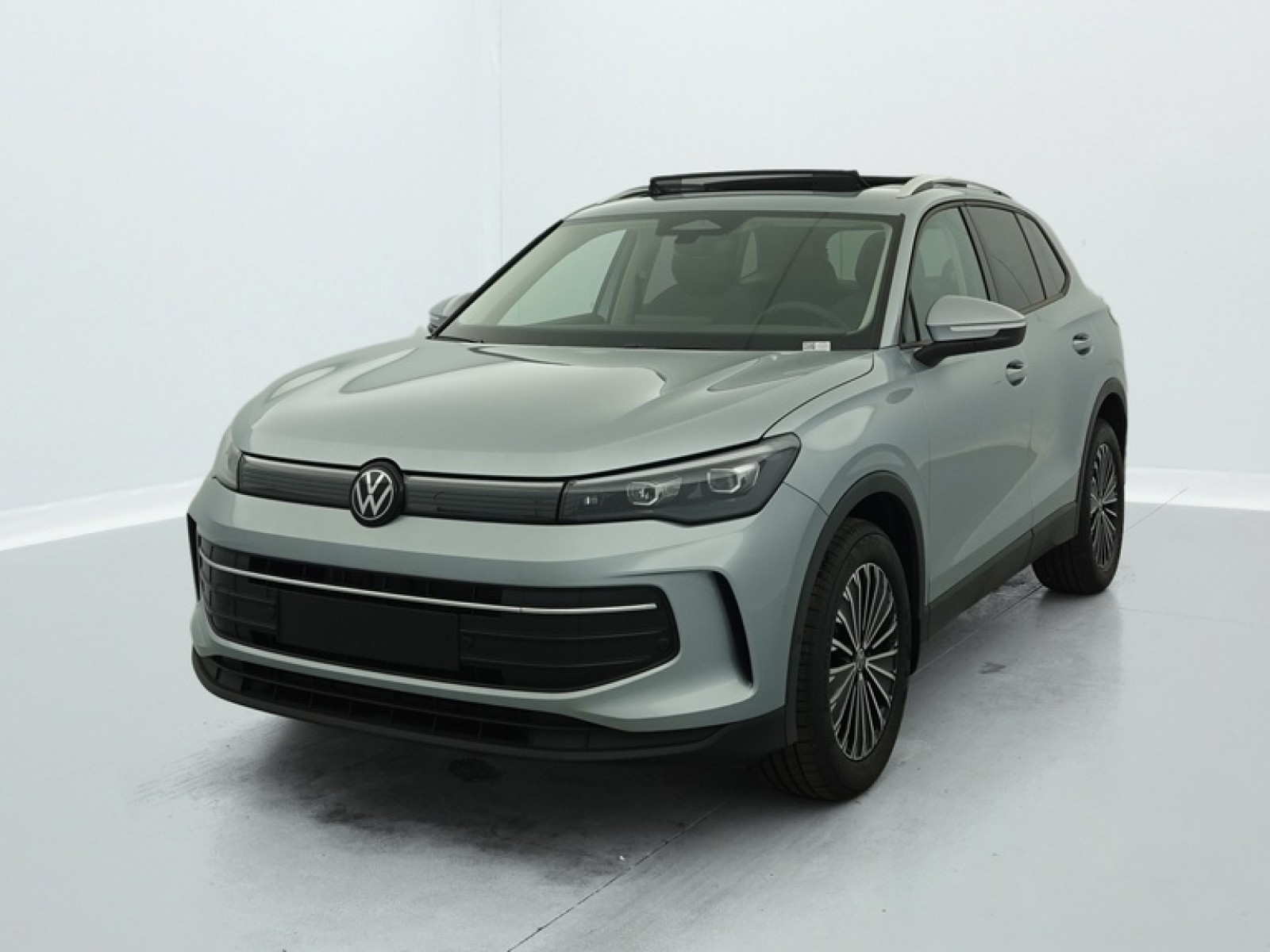 VOLKSWAGEN - TIGUAN NOUVEAU - #844875 - 4