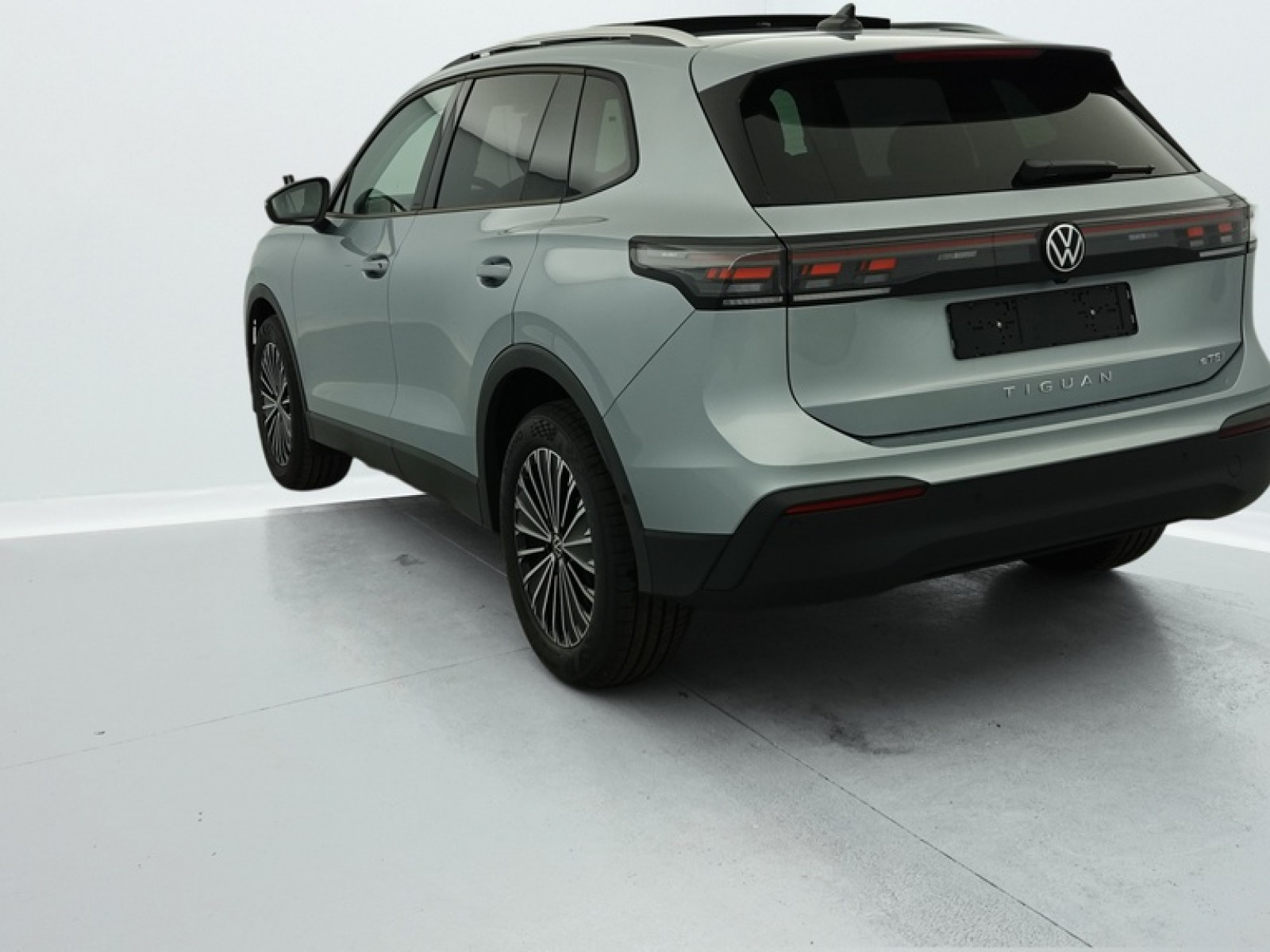 VOLKSWAGEN - TIGUAN NOUVEAU - #844875 - 9