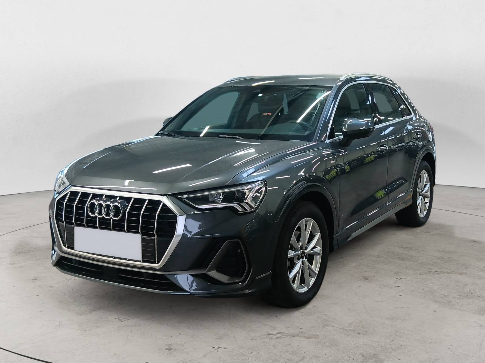 AUDI - Q3 - #848167 - 0