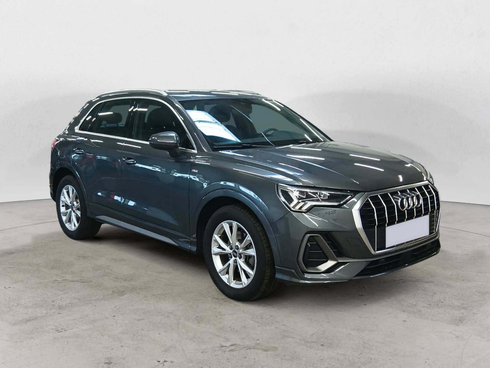 AUDI - Q3 - #848167 - 1