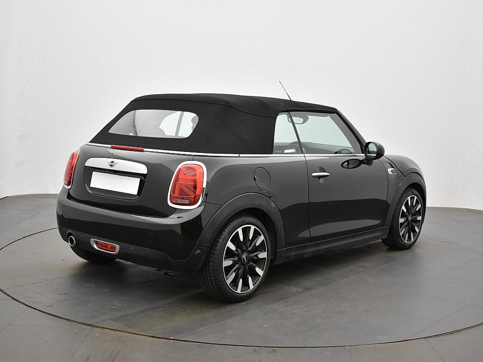 MINI - CABRIOLET F57 LCI - #181988 - 3