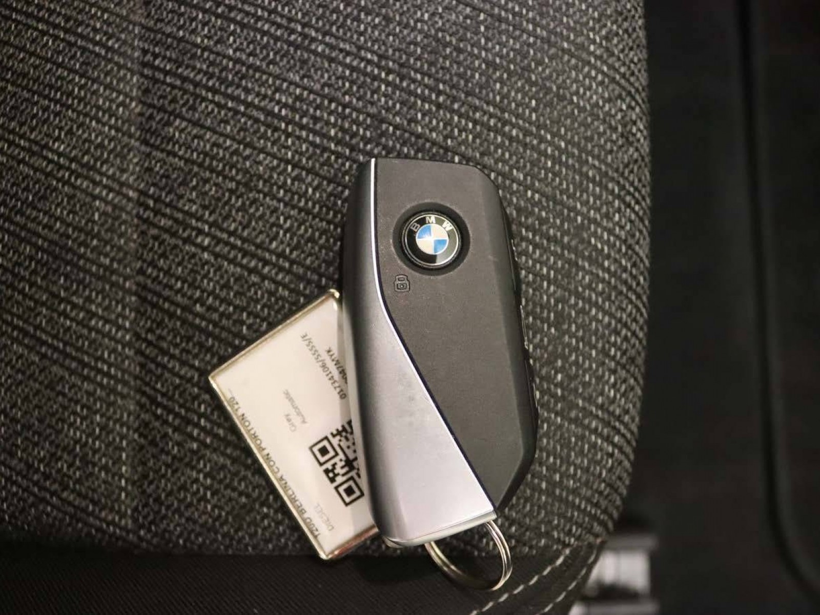 BMW - SERIE 1 F70 - #850096 - 11