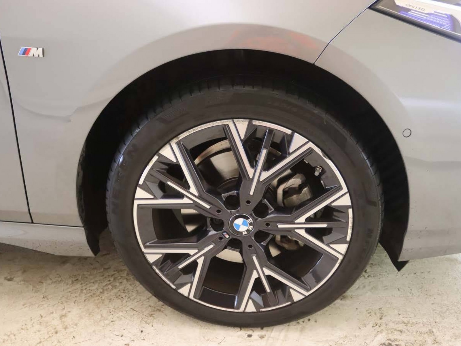 BMW - SERIE 1 F70 - #850096 - 14