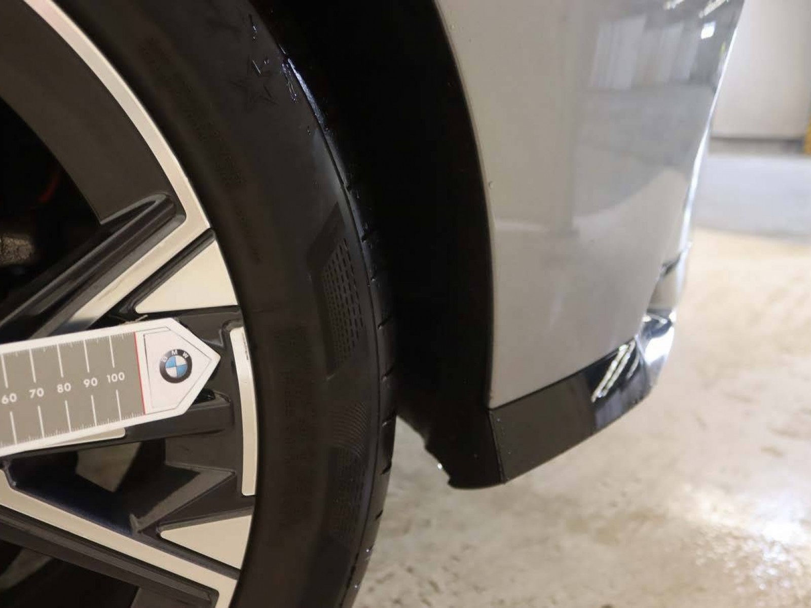 BMW - SERIE 1 F70 - #850096 - 16