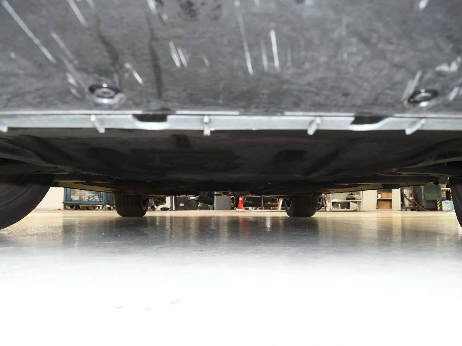 BMW - SERIE 1 F70 - #850095 - 28