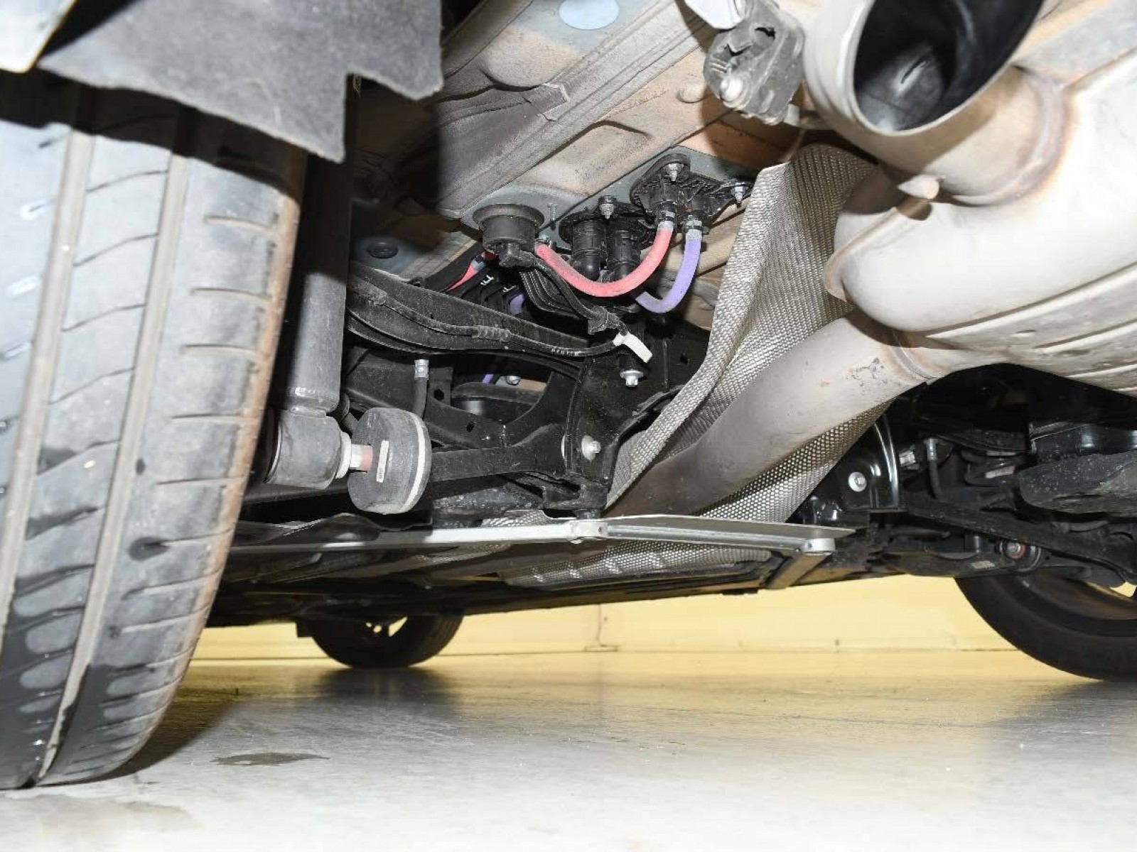 BMW - SERIE 1 F70 - #850095 - 26