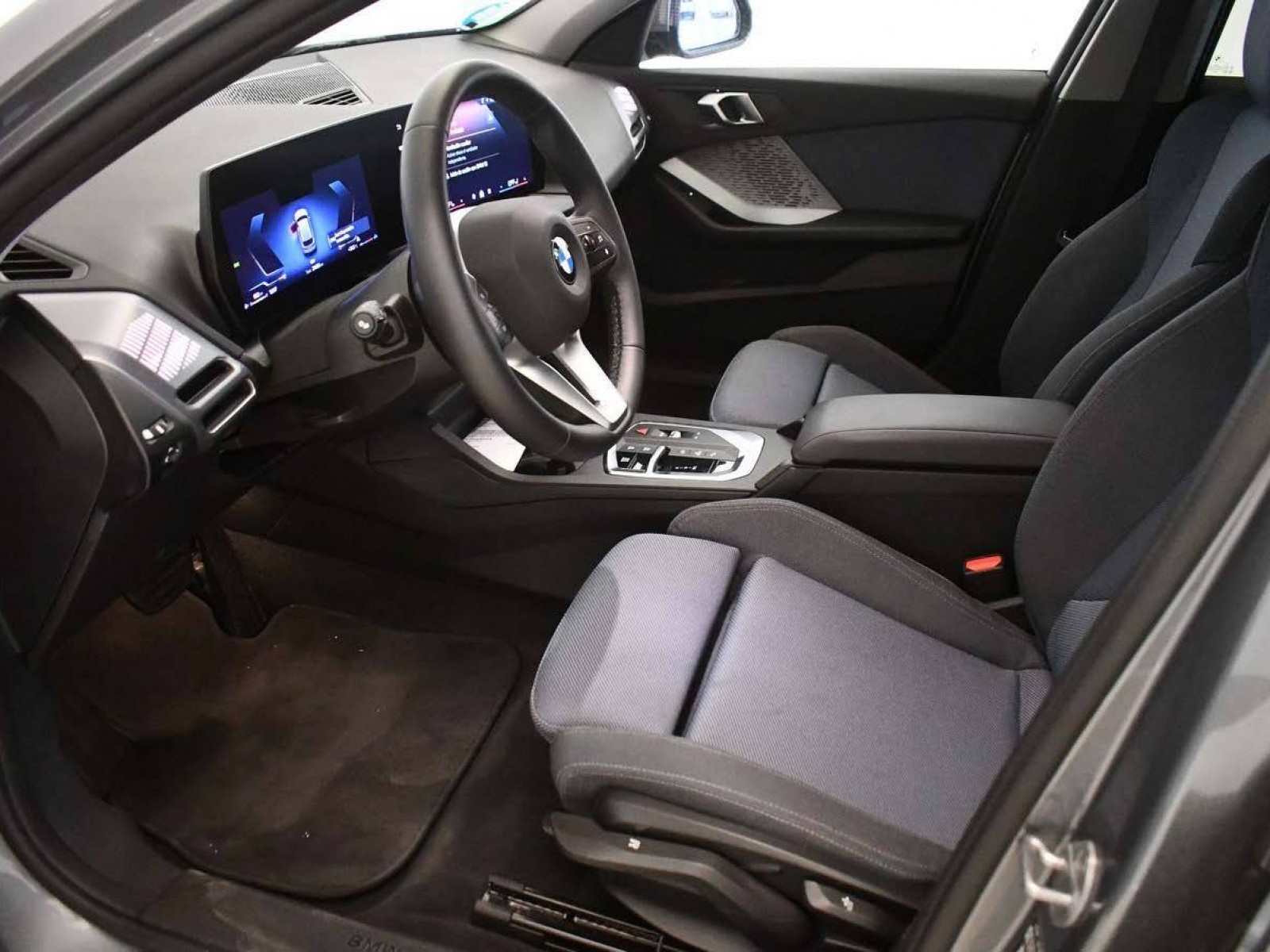 BMW - SERIE 1 F70 - #850094 - 5