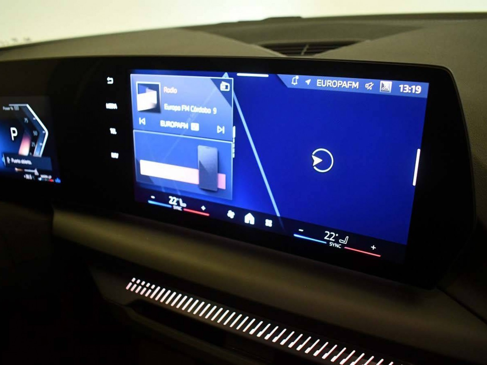 BMW - SERIE 1 F70 - #850094 - 13