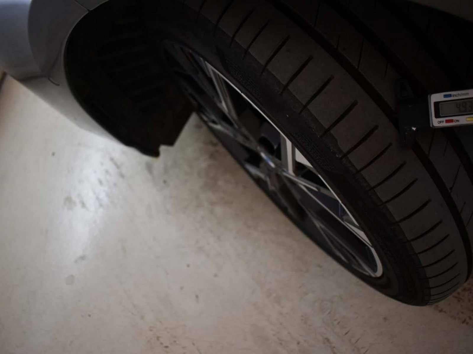 BMW - SERIE 1 F70 - #850094 - 23