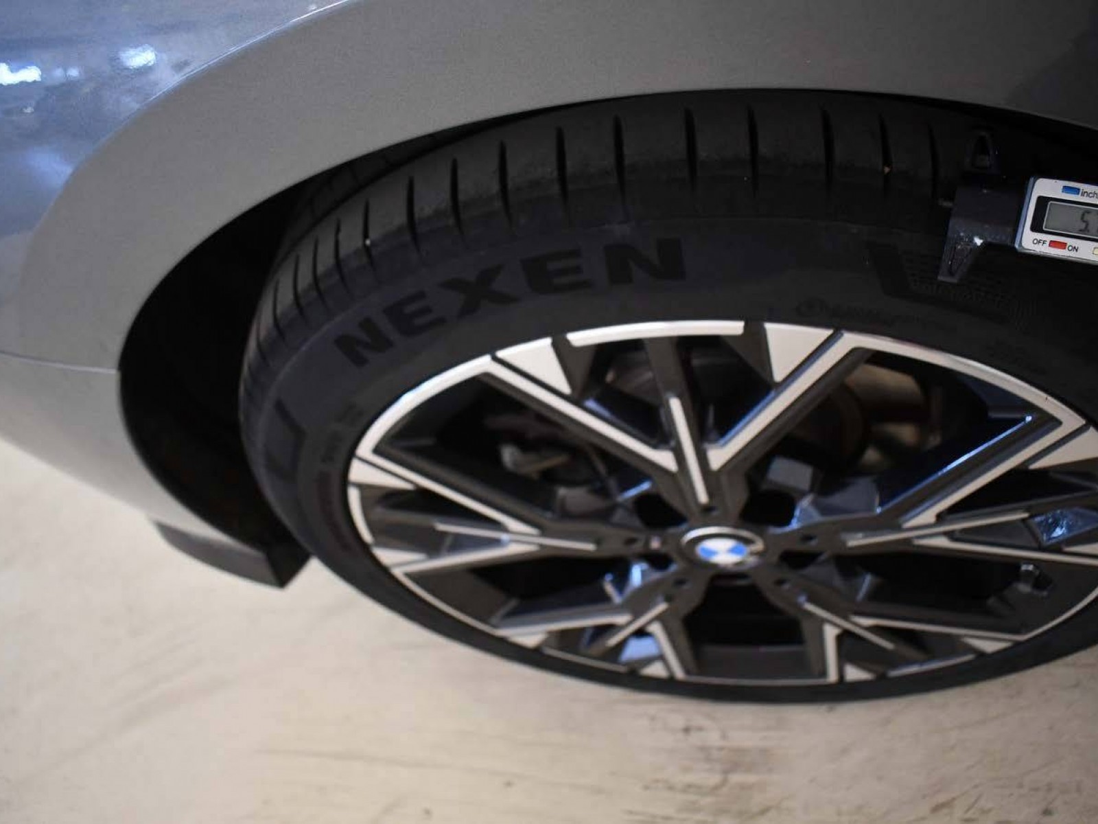 BMW - SERIE 1 F70 - #850094 - 29