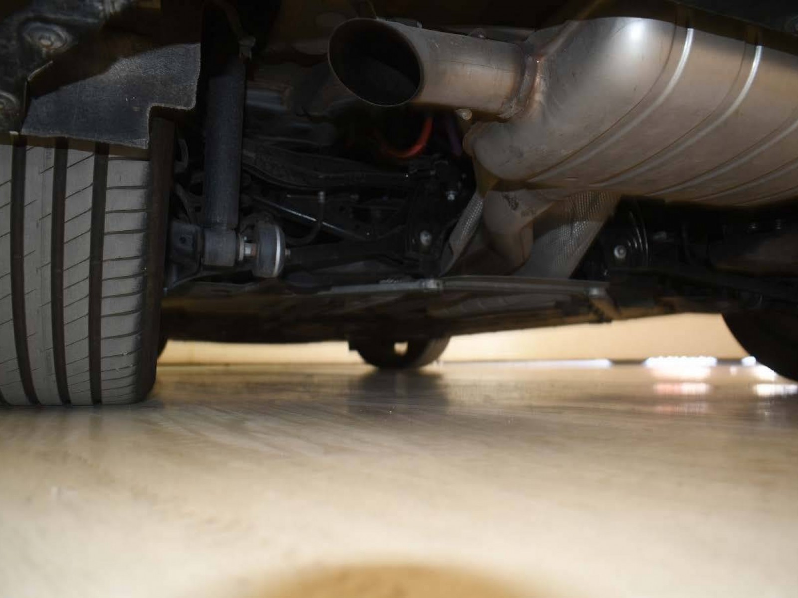 BMW - SERIE 1 F70 - #850094 - 24