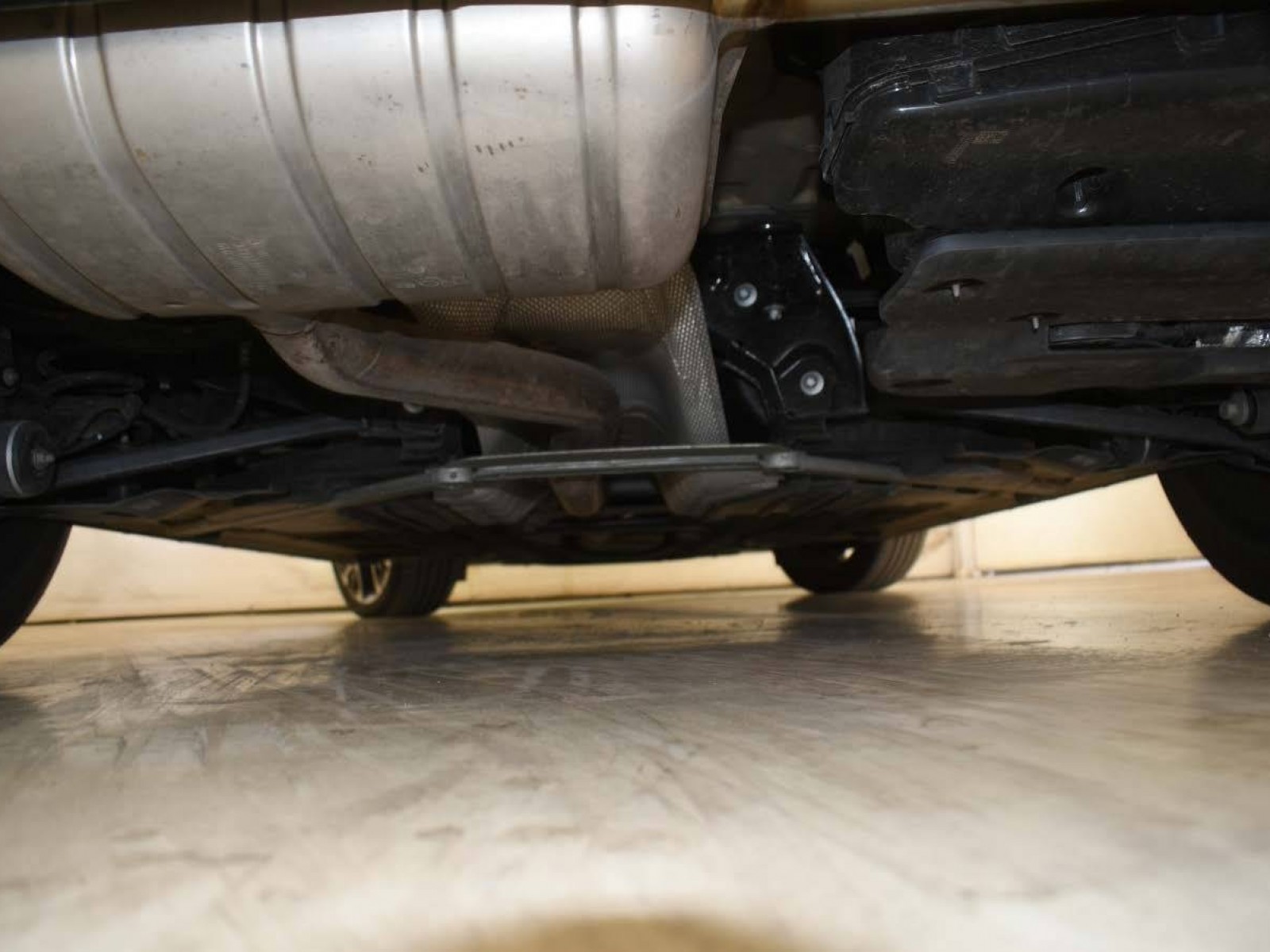 BMW - SERIE 1 F70 - #850094 - 17