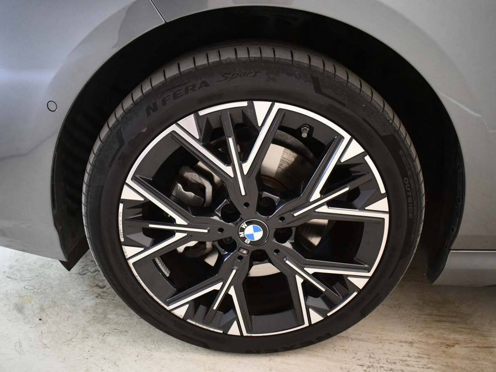 BMW - SERIE 1 F70 - #850094 - 21