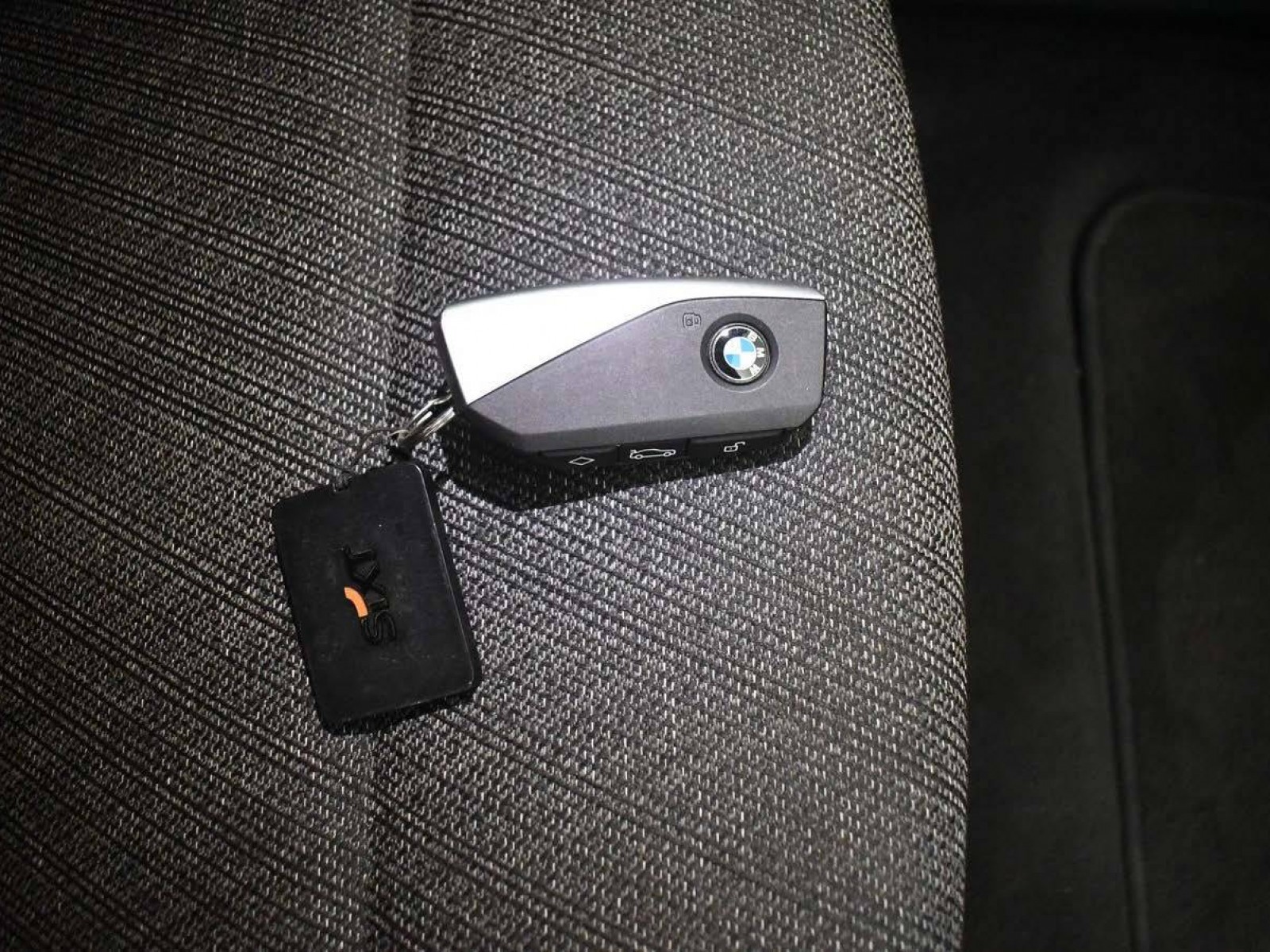 BMW - SERIE 1 F70 - #850093 - 11