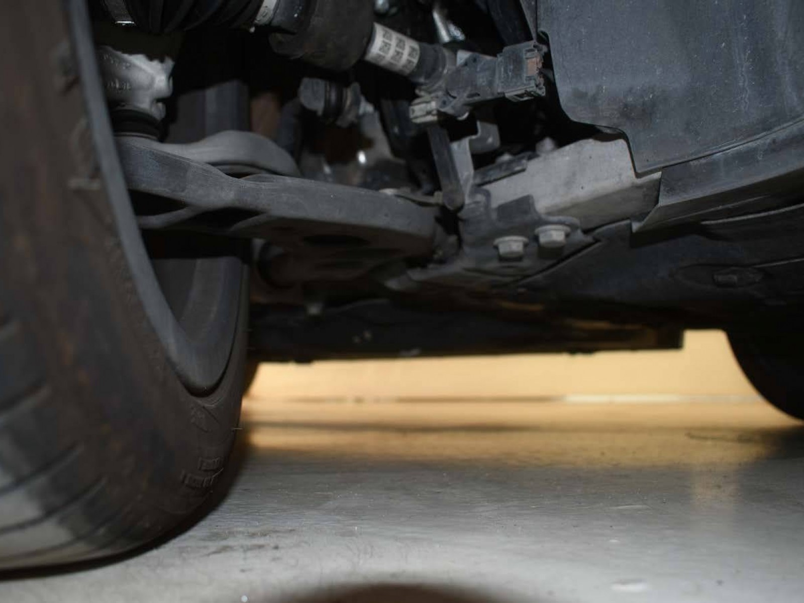 BMW - SERIE 1 F70 - #850093 - 32