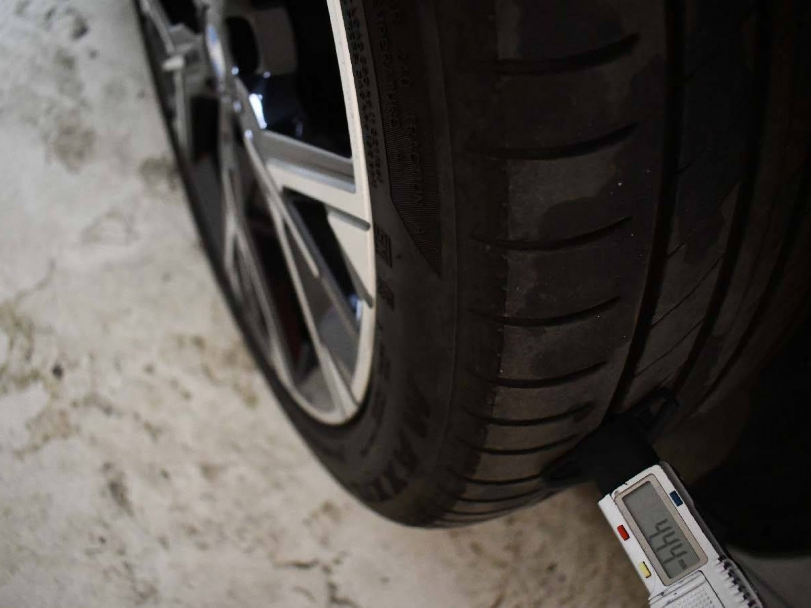 BMW - SERIE 1 F70 - #850092 - 29