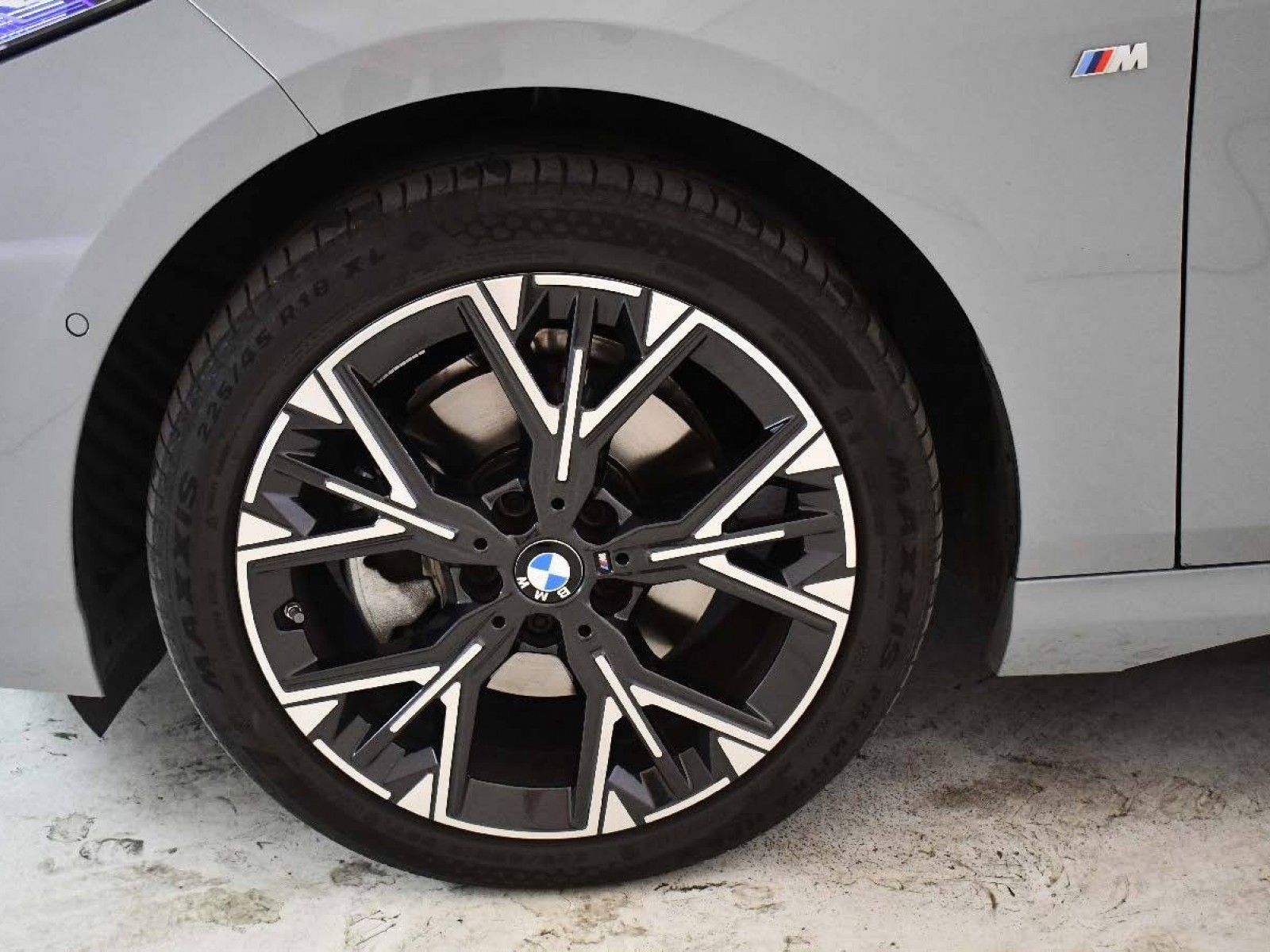 BMW - SERIE 1 F70 - #850092 - 14