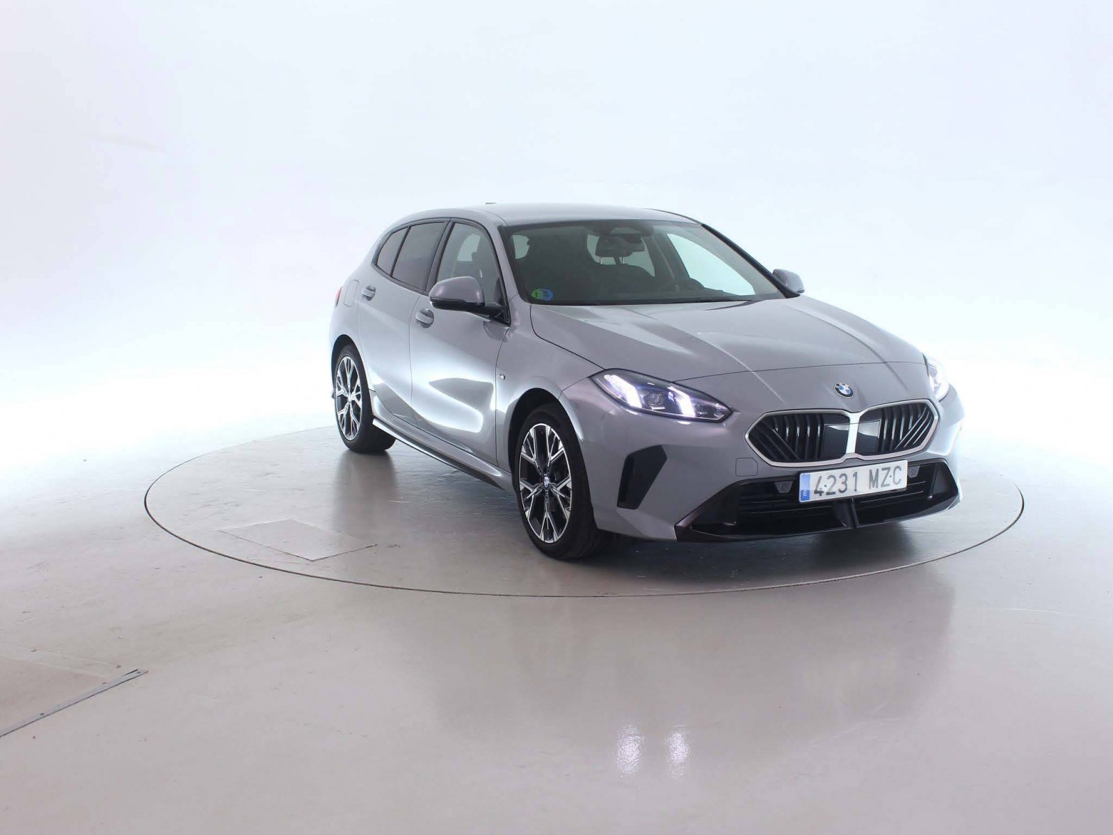 BMW - SERIE 1 F70 - #850074 - 5