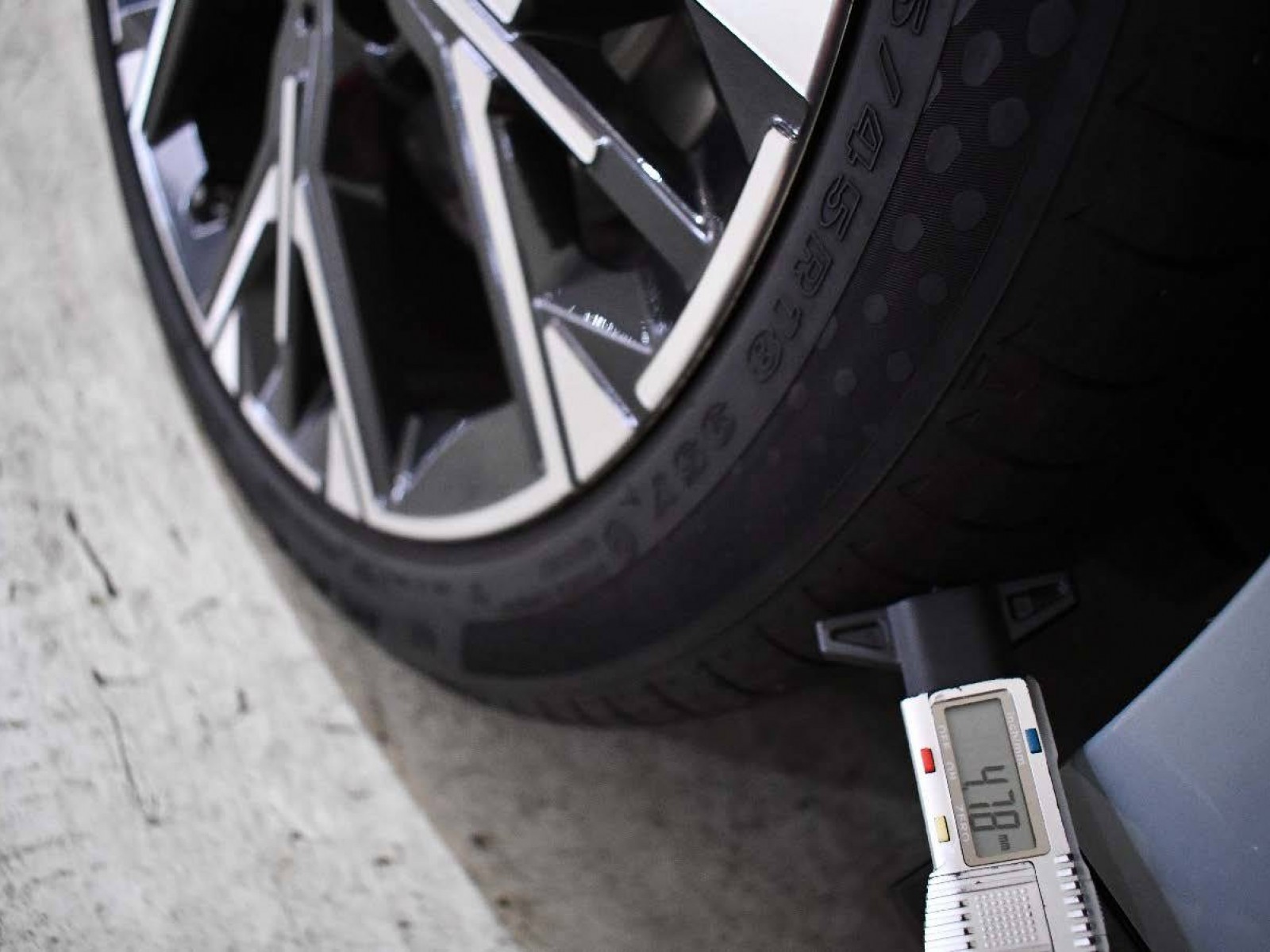 BMW - SERIE 1 F70 - #850074 - 29