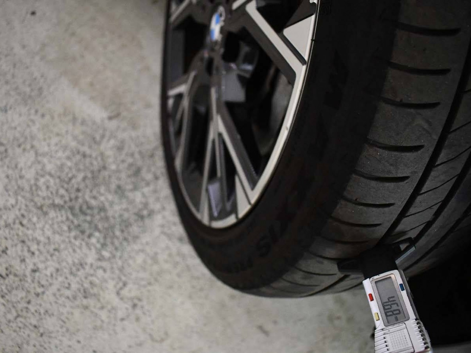 BMW - SERIE 1 F70 - #850074 - 28