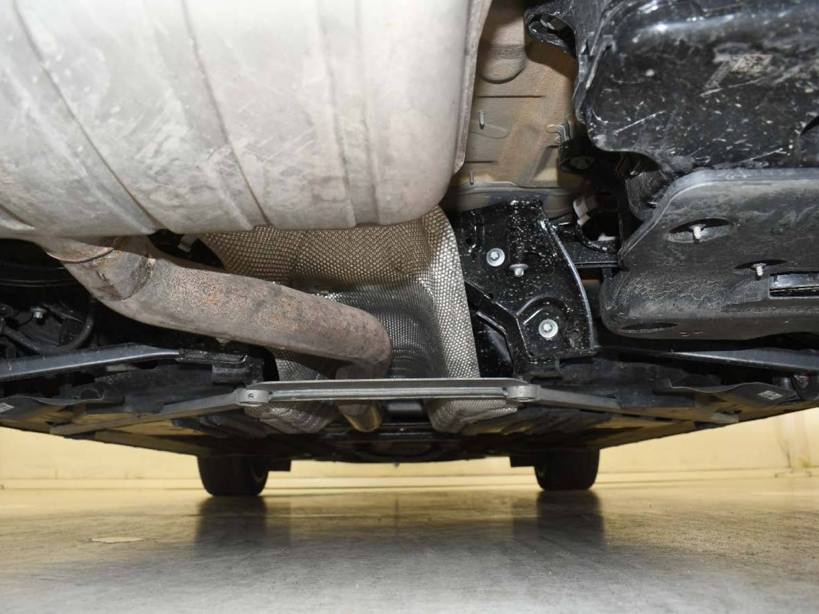 BMW - SERIE 1 F70 - #850074 - 24