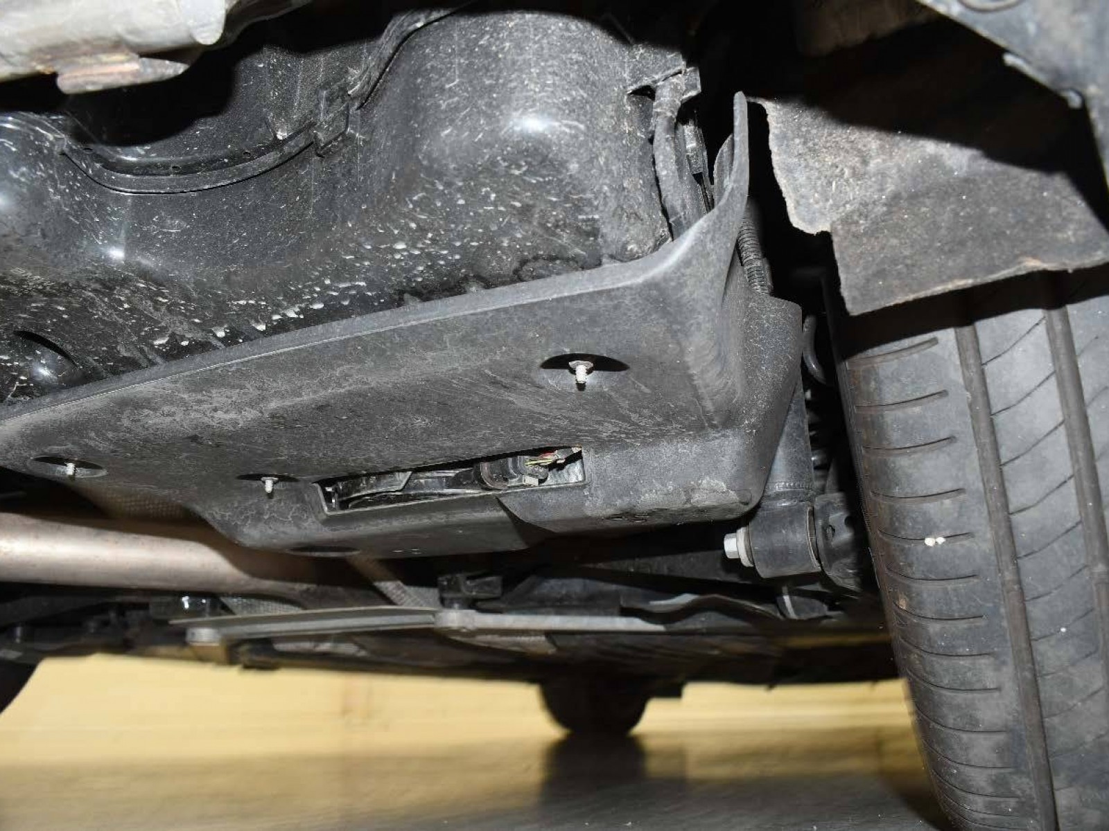 BMW - SERIE 1 F70 - #850074 - 22