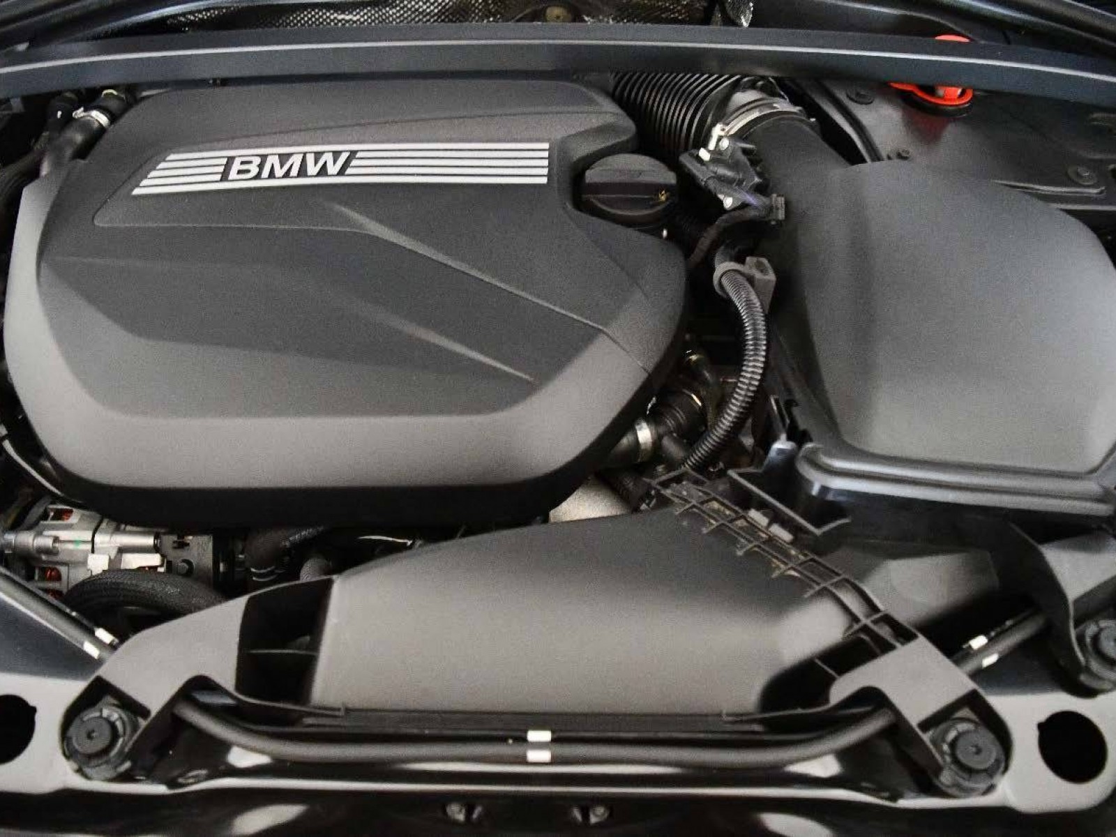 BMW - SERIE 1 F70 - #850108 - 40