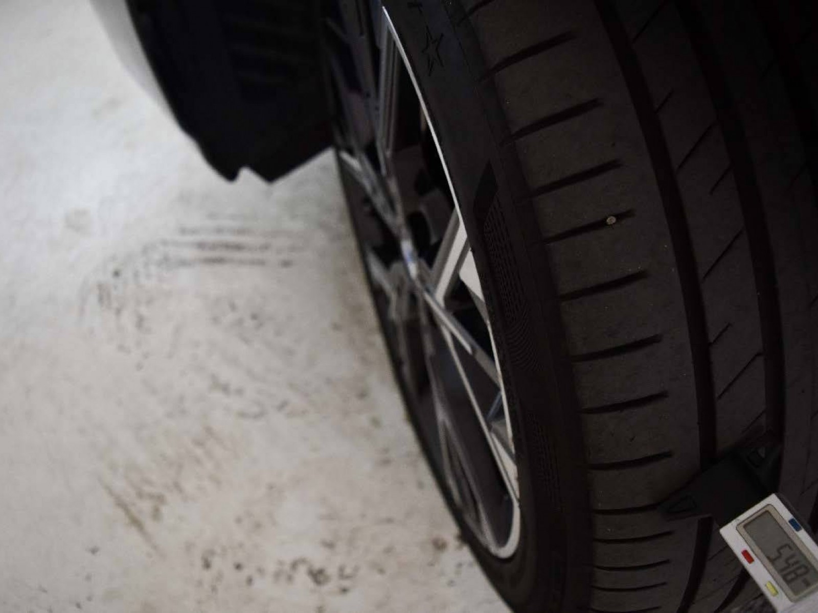 BMW - SERIE 1 F70 - #850108 - 38