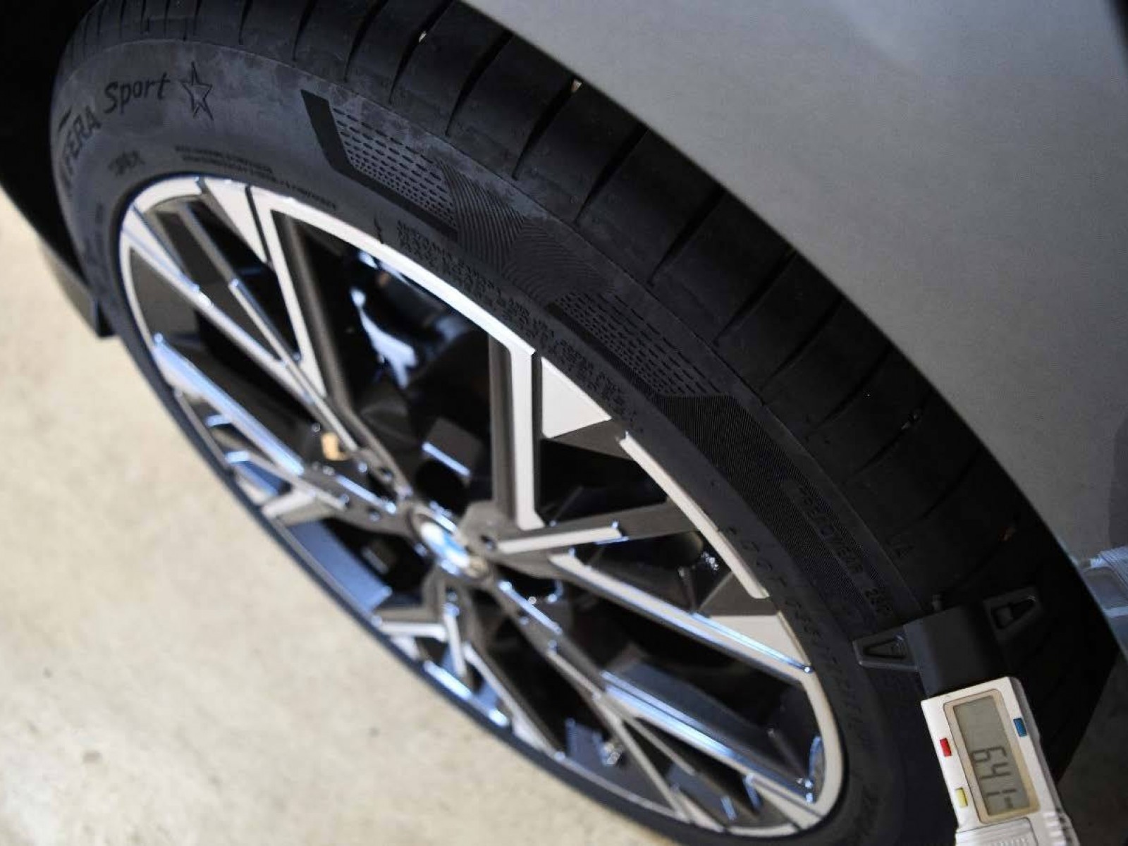 BMW - SERIE 1 F70 - #850108 - 36