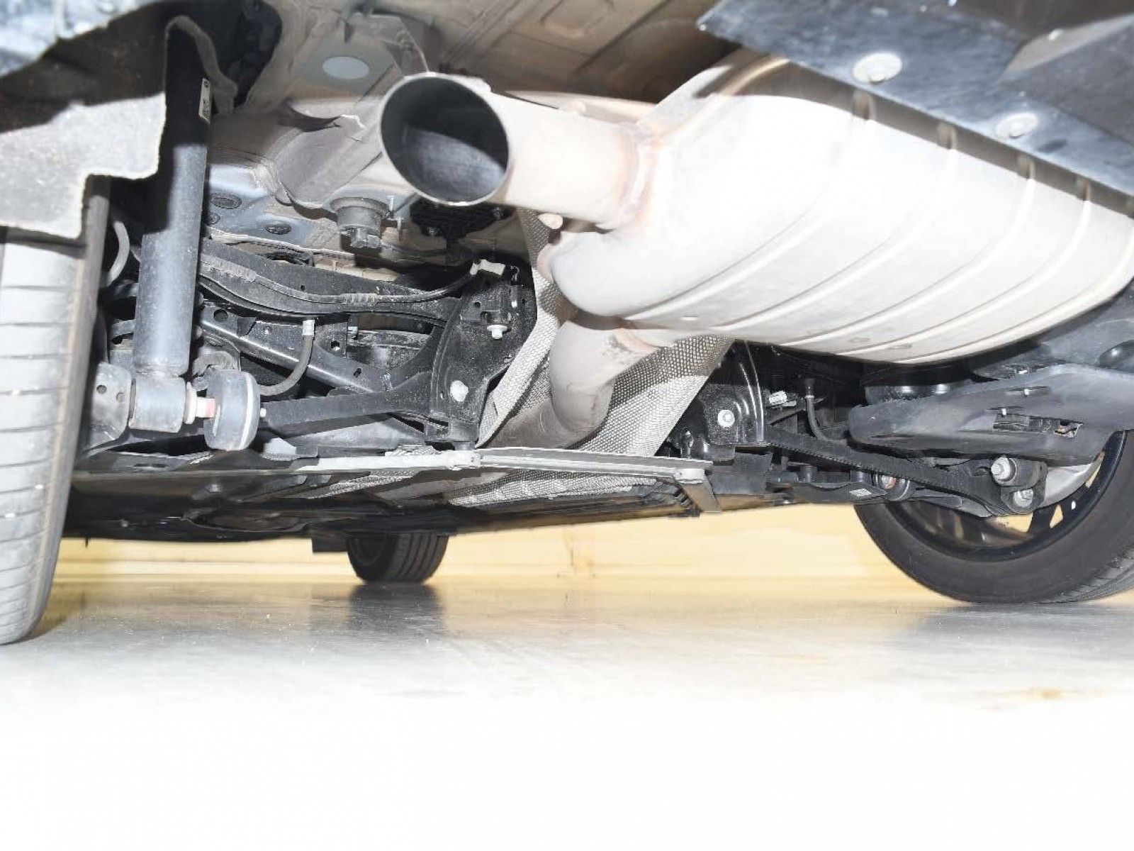 BMW - SERIE 1 F70 - #850108 - 31